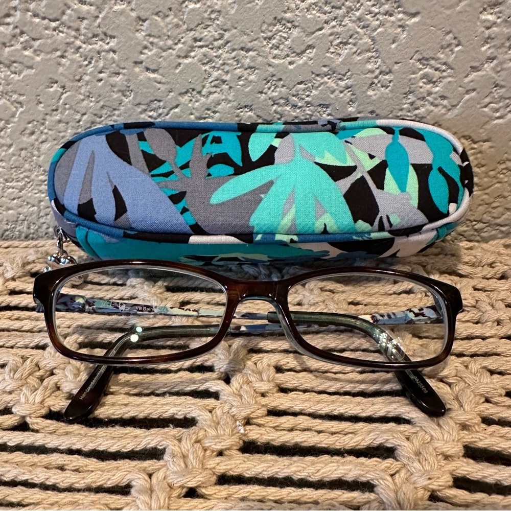 Vera Bradley Camofloral Reading Glasses and Quilted Zipper Case